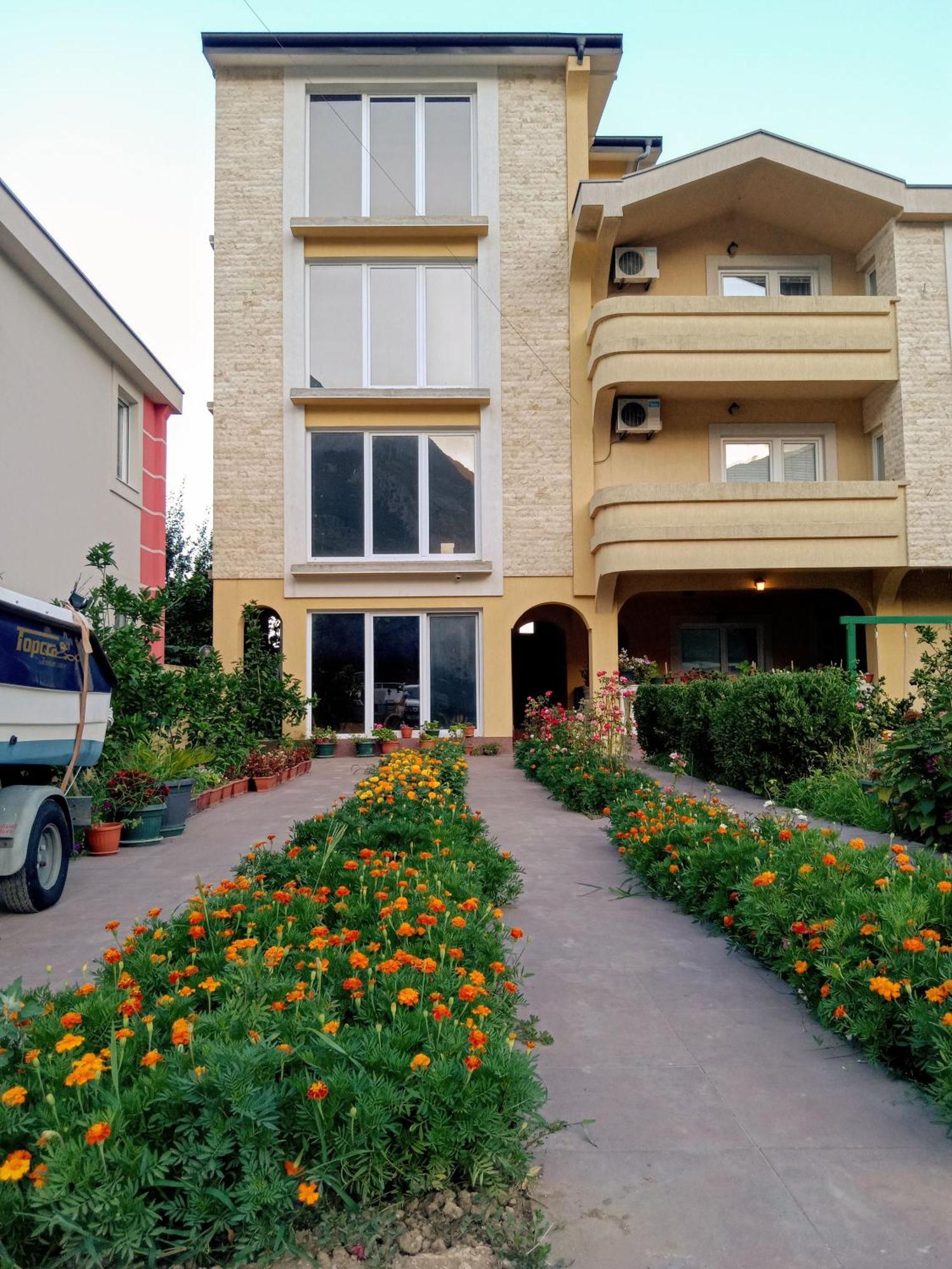 Apartments Old Olive バール エクステリア 写真
