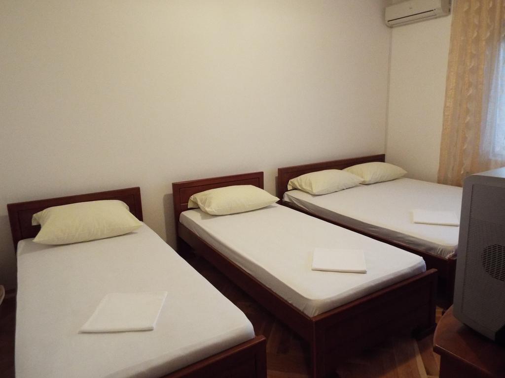 Apartments Old Olive バール エクステリア 写真